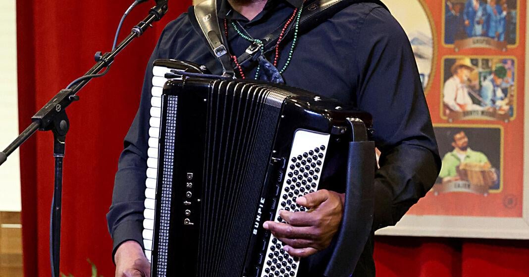 Abita Opry welcomes a hall full of music on April 19