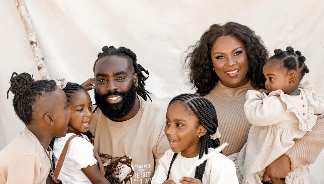 Demario Davis' daughter lost her eye to cancer. This is how it changed the Saints LB and his family.