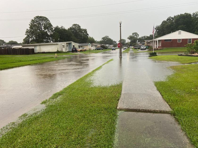 Street flooding in Metairie: See photos of water rising as several