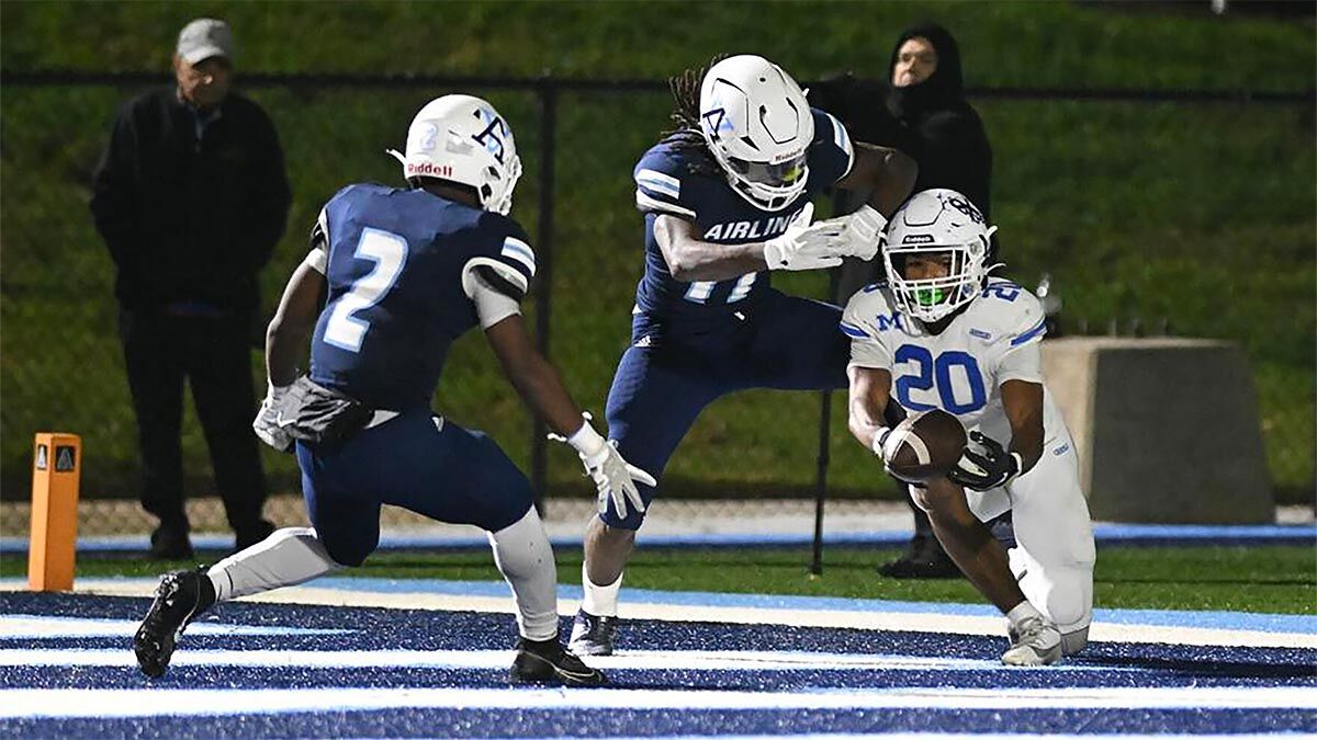 Mandeville Secures Semifinals Spot with Thrilling Victory over Airline