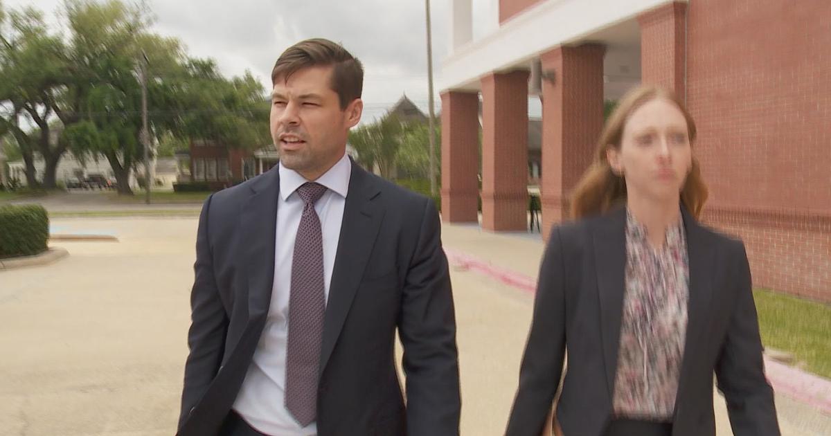 Solution tape displays Houston firm scrambling to keep business | Courts Solution tape displays Houston firm scrambling to keep business | Courts