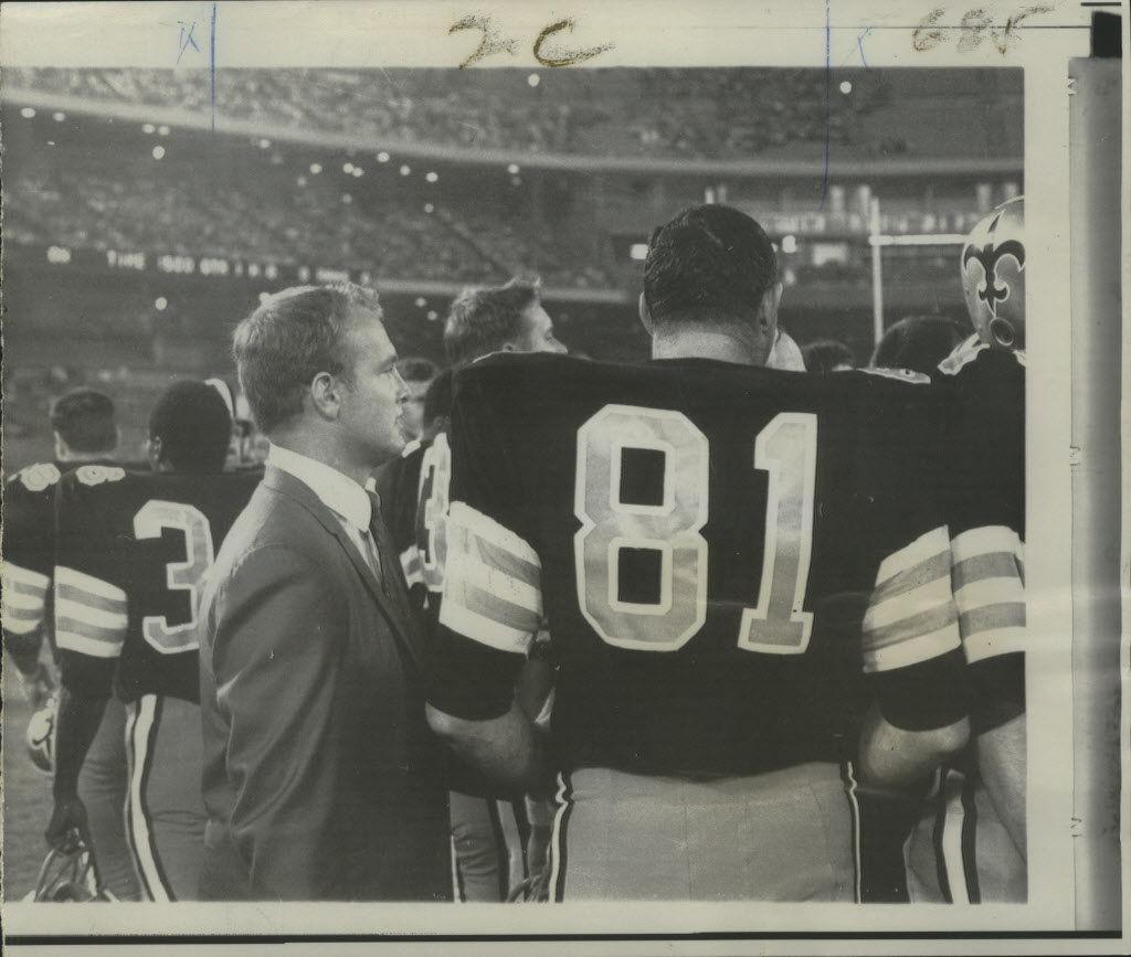 TYPE 1: 1968 Press Photo Cleveland Browns Ernie Kellerman, Bob Matheson &  Howell