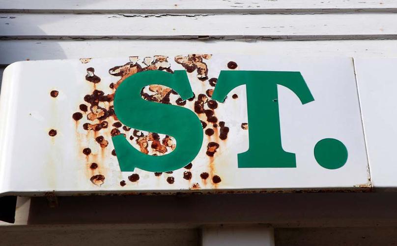 St. Rose Tavern, home of great roast beef poboy, to reopen in New