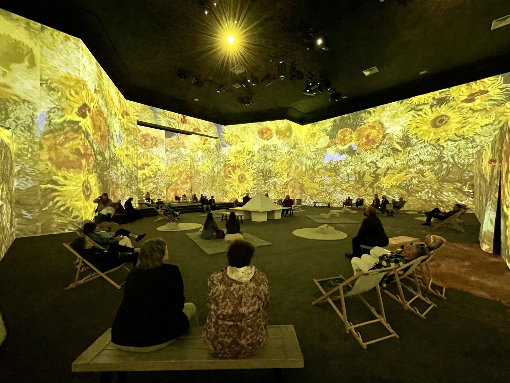 Van Gogh meets the metaverse in a dreamy new attraction: Welcome