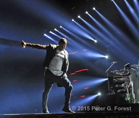 Usher at the 2015 Essence Fest Less was more Music