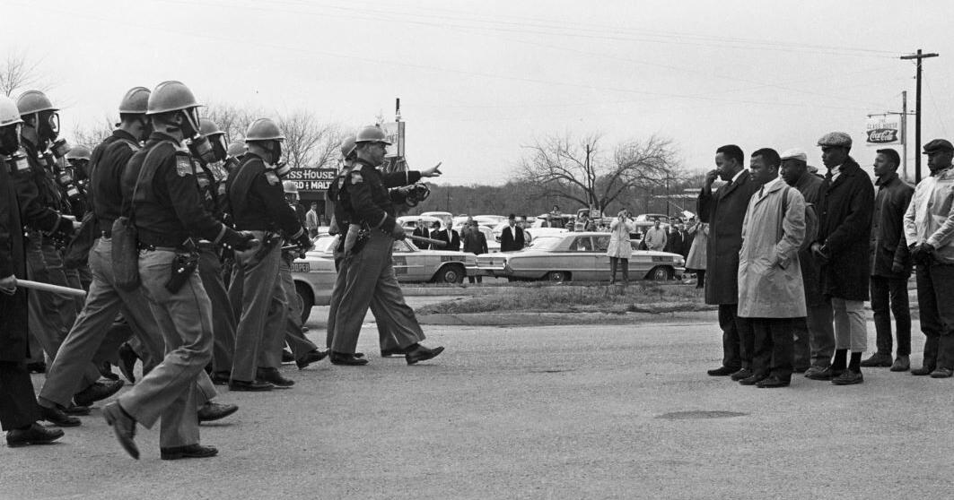 Bloody Sunday photos shared a moment in civil rights history | Arts - Vimarsana News