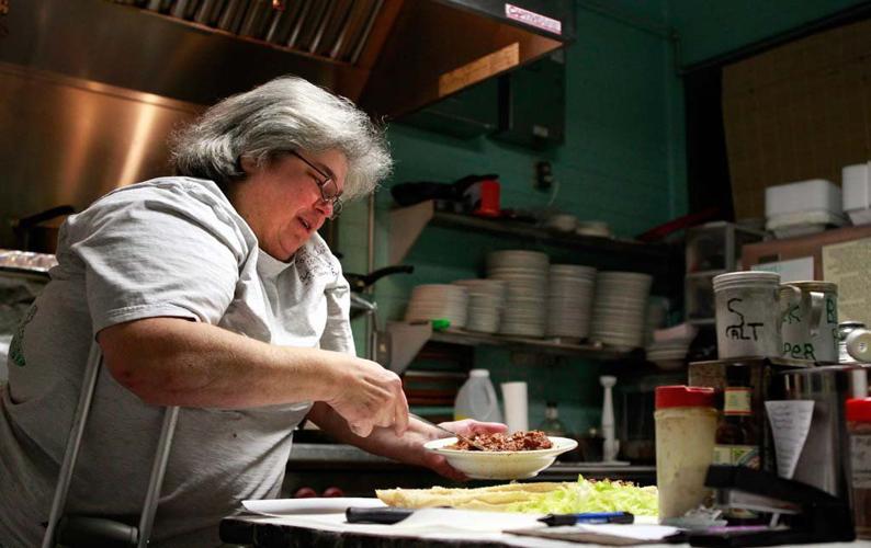 St. Rose Tavern, home of great roast beef poboy, to reopen in New