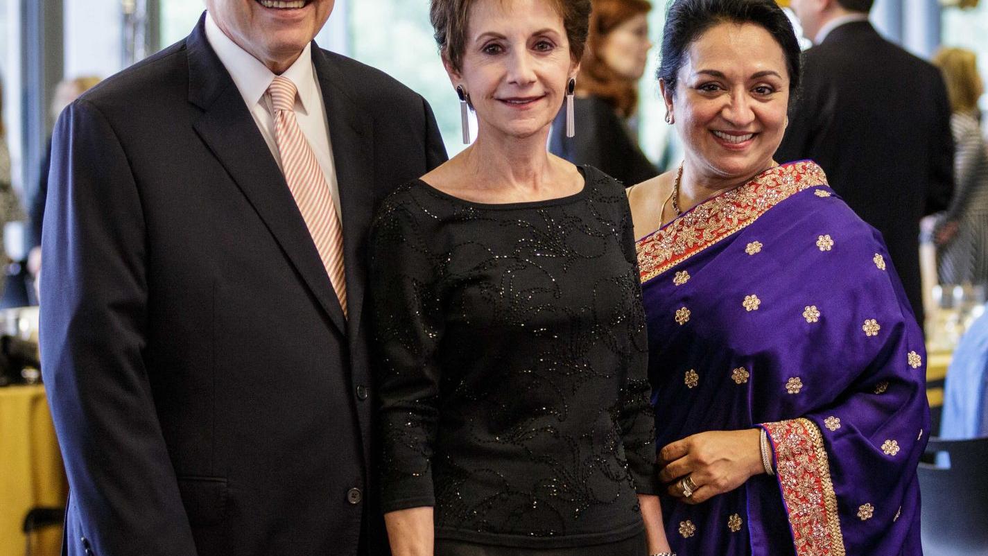 Get Nell Nolan Seersucker Hats And Sazeracs Summer Lyric Theatre Desktop Wallpaper Wallpaper Nell Nolan Seersucker Hats And Sazeracs Summer Lyric Theatre Desktop Wallpaper