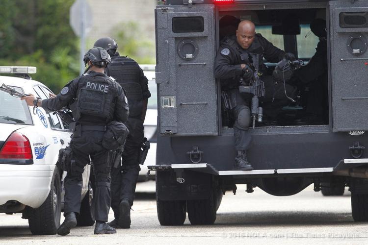 Man arrested after New Orleans East standoff wanted in shooting, NOPD ...