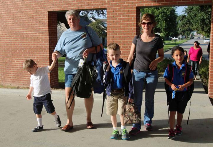 Back to school 2014 Chalmette Elementary kindergarteners start school