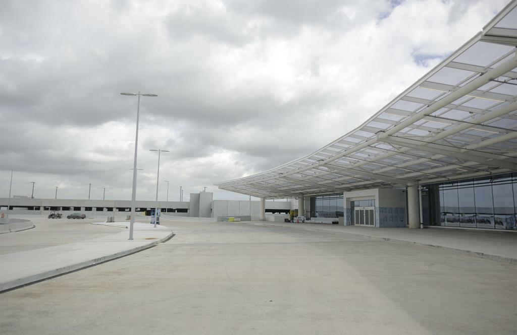 New Orleans' new airport terminal gets finishing touches, but October  opening appears doubtful, Business News