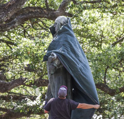 Vandalized statue of Washington reappears in Marigny News