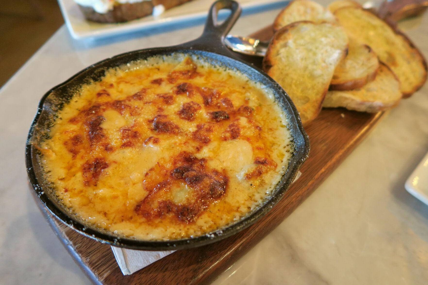 Pizza Domenica expands to Lakeview with happy hour, refined pizzeria