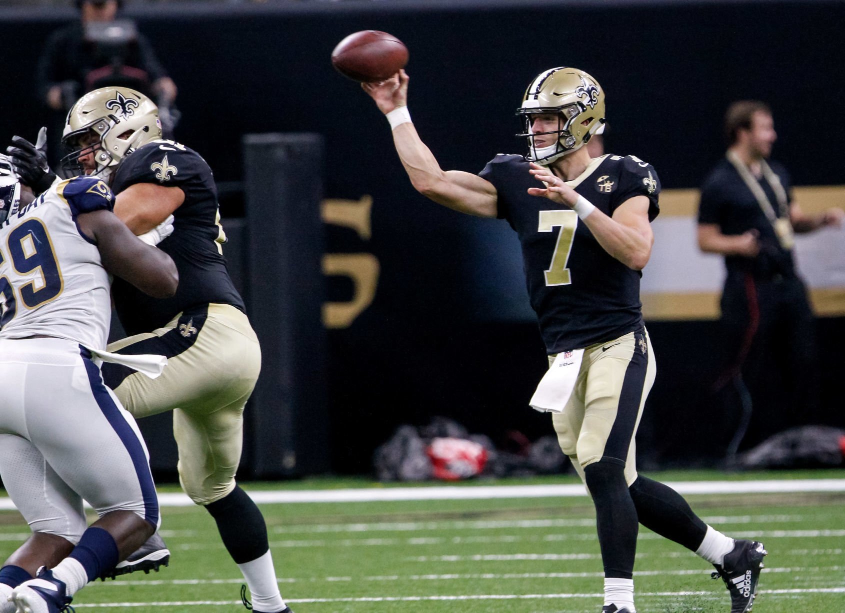 Saints Quarterback Taysom Hill Takes Over As Team's Primary Kick ...