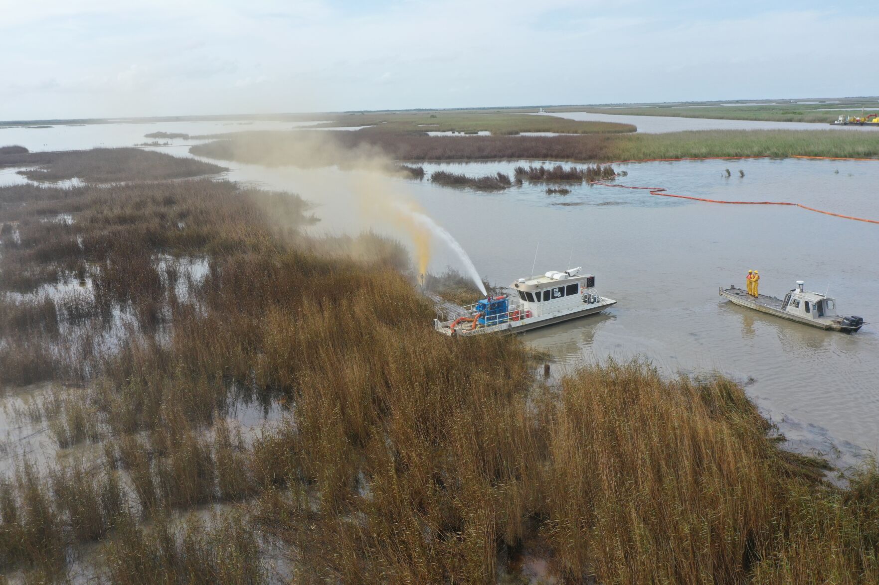 Spewing Oil Rigs Unplugged well spewing oil in Plaquemines dormant for decade ...