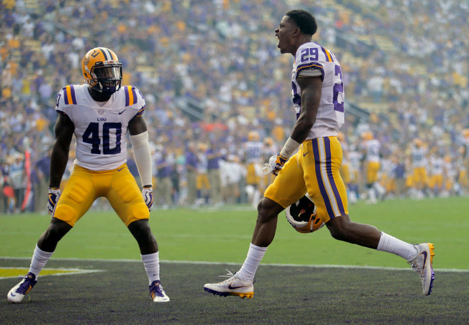 LSU Football - Foster Moreau is on the 2018 Mackey Award watch