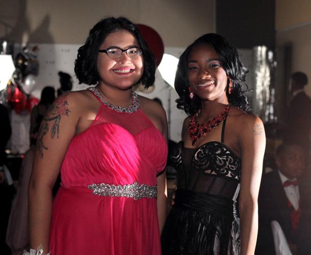 Prom 2017 Salmen High School lights up Slidell on special night