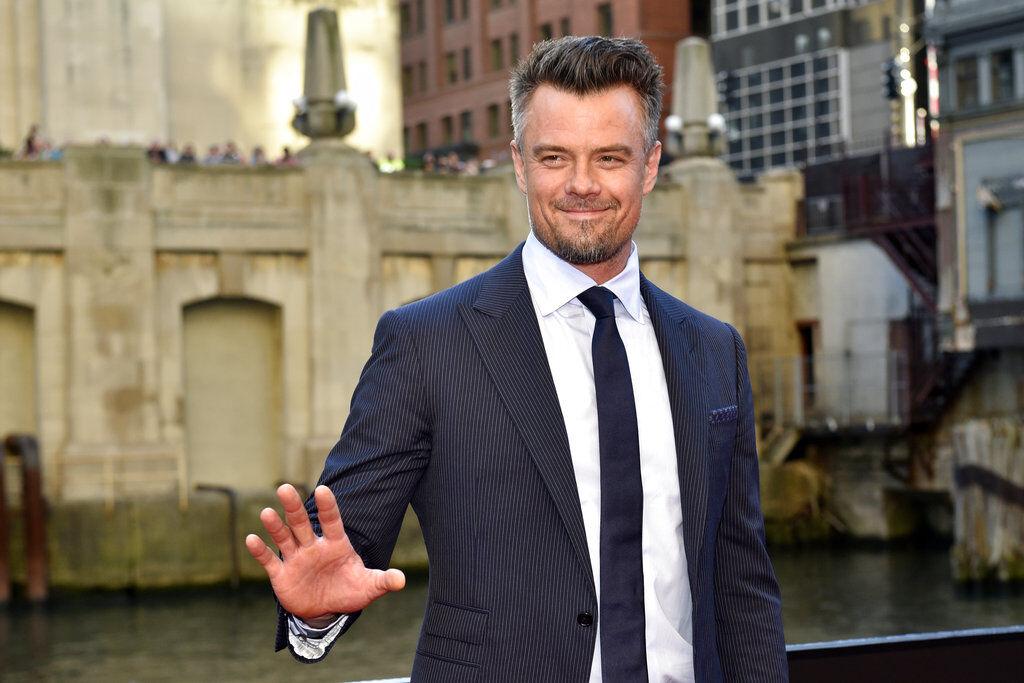 Josh Duhamel to be king of Bacchus for 2022 Mardi Gras ...