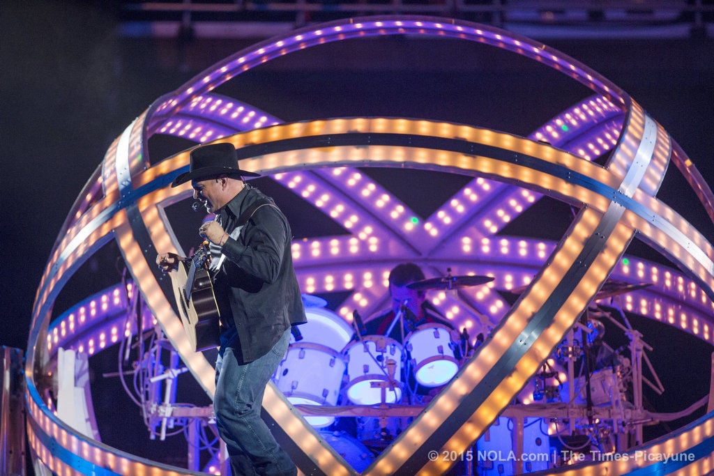 Garth Brooks at New Orleans' Smoothie King Center First look Music