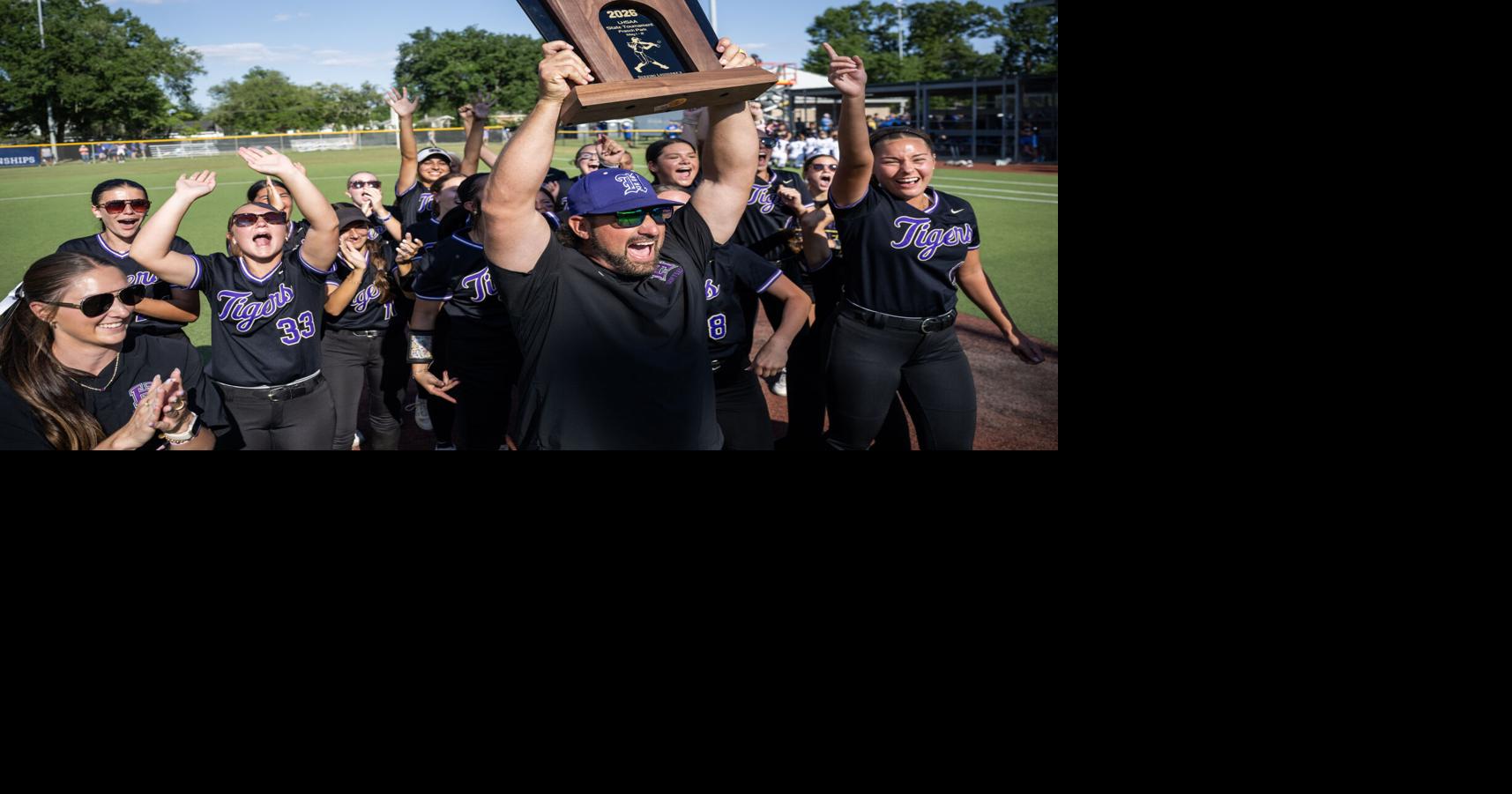 The Hahnville-Live Oak state final ended with a close play at home — after one player homered twice