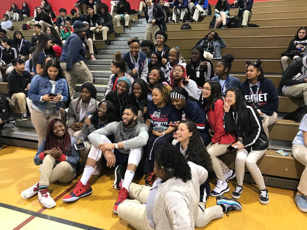Headed Back To School Pelicans Hold Practice At John Ehret