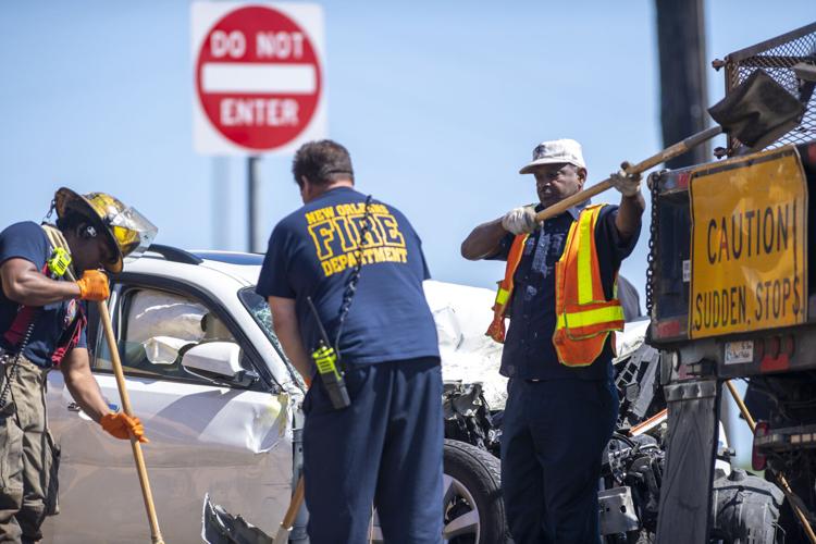 1 killed in school bus crash on I-510; no students on bus, New Orleans ...