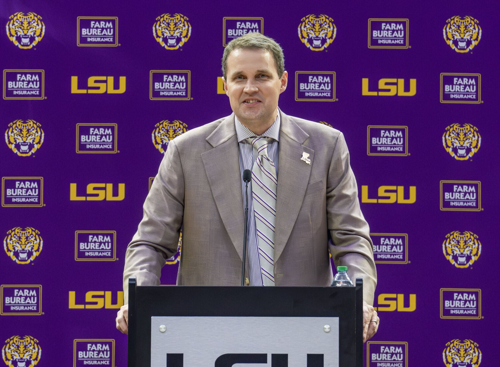 nola.com - Toyloy Brown III - LSU basketball transfer target Allen Graves gives update on recruitment and NBA decision
