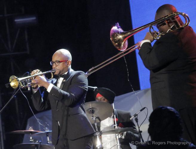 Don Lemon pierces his ear on live TV inside the Spotted Cat for New Year's Eve