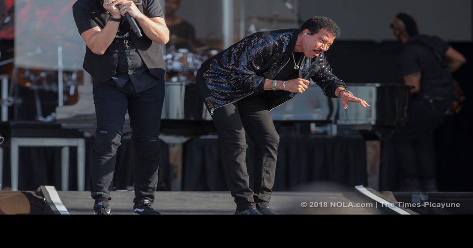 2018 New Orleans Jazz Fest weather forecast calls for rain chances on