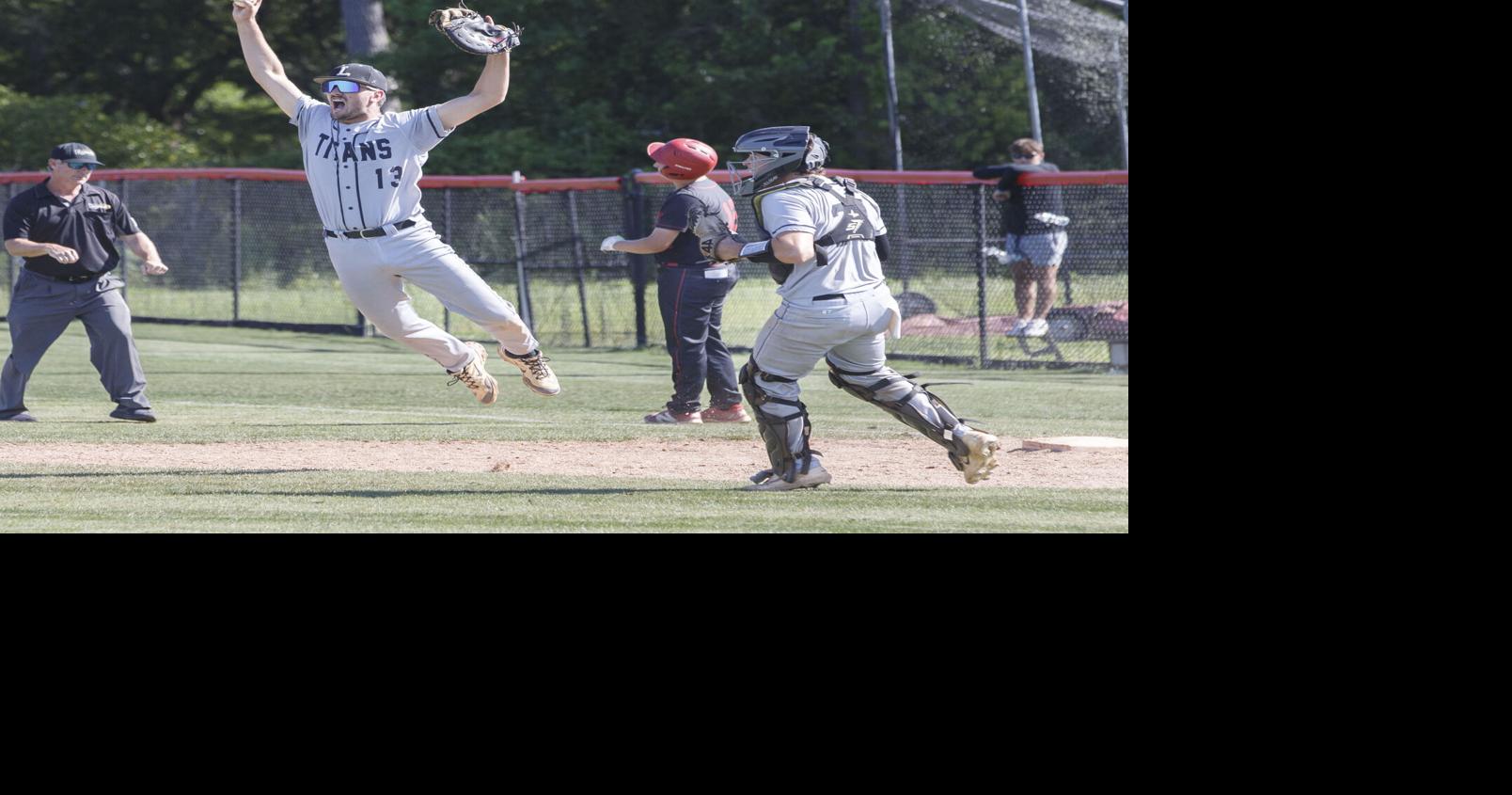 An eight-run third inning decided the Lakeshore-Pearl River quarterfinal series