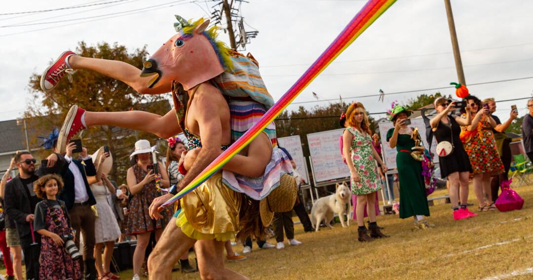 Human Horse Races are on Thanksgiving in New Orleans | Events | nola.com