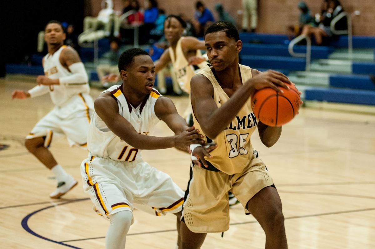 Mcdonogh 35 S Late Charge Nips Salmen In Sophie B Wright