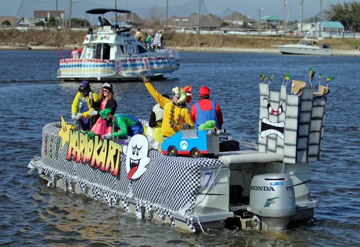 mardi gras parades saturday