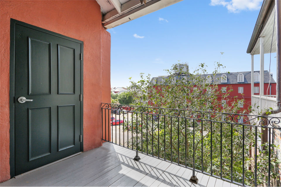 An 1800s Condo What Can 395k Buy In The French Quarter Lake