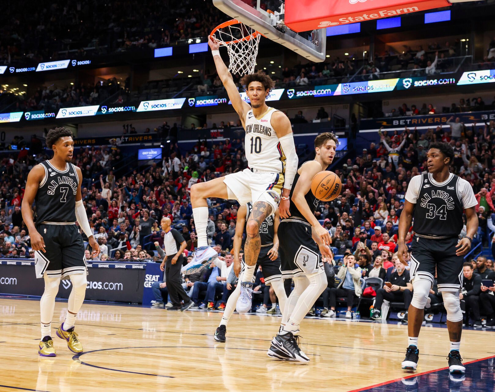 Pelicans End 4-game Losing Streak With A Win Against Spurs | Photos ...