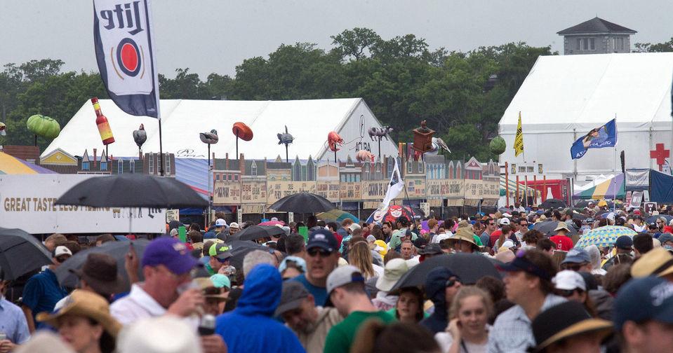 Jazz Fest scrambles Thursday lineup for rain. Headliners move up. See new cubes.