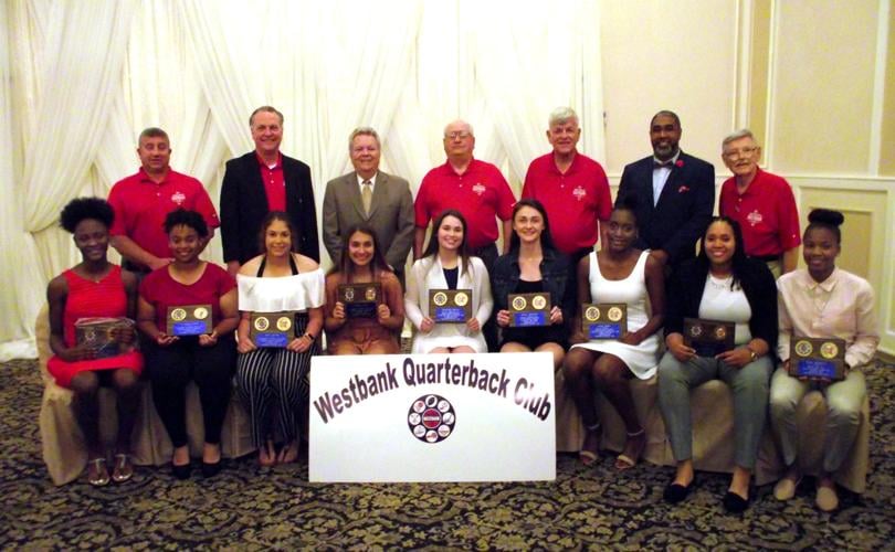 Westbank Quarterback Club honors young athletes at quarterly banquet