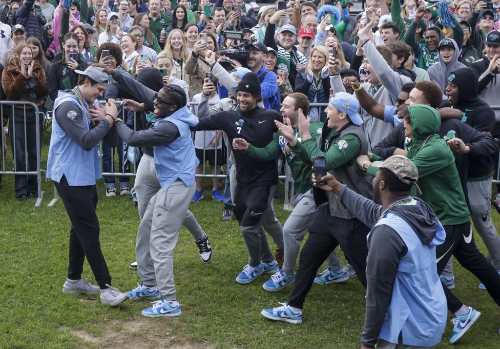 Yulman Stadium erupts into celebration as Green Wave captures AAC  Championship