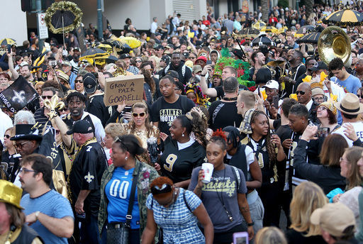 Saints fans stage huge Super Bowl protest in New Orleans - The Washington  Post