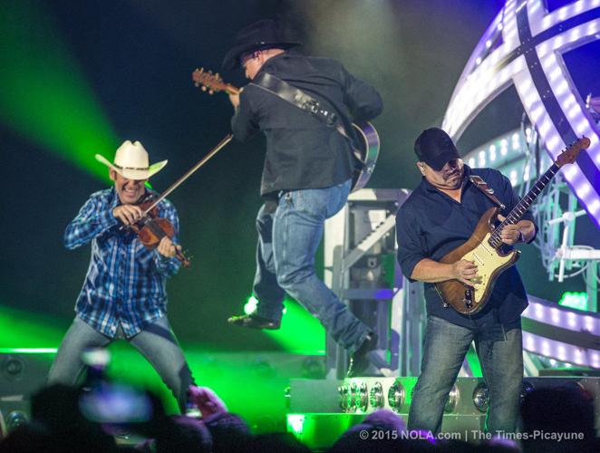 Garth Brooks at New Orleans' Smoothie King Center First look Music