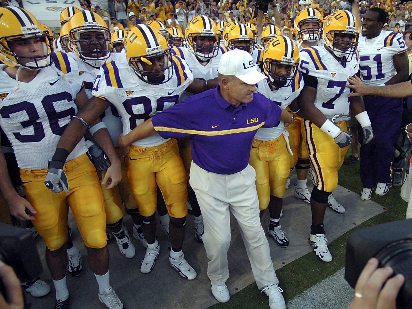 Ex-LSU coach Les Miles: What I miss most about coaching, what really  happened vs. Tennessee in 2010 | Sports 