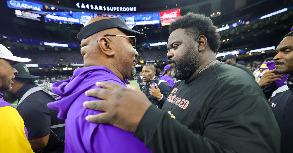 Prep football doubleheader at Superdome to include Edna Karr, St. Augustine