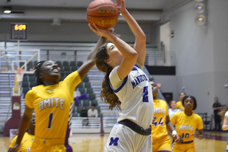 Mandeville's Hannah Benoit