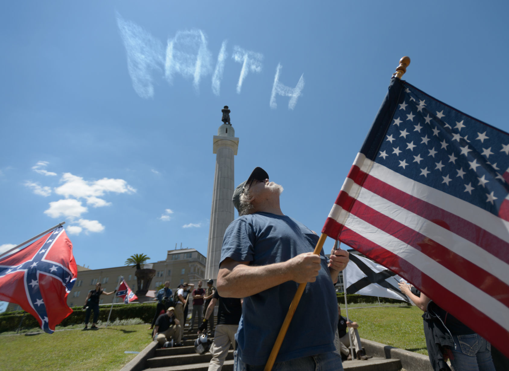 Nungesser endorses relocating 3 Confederate monuments to