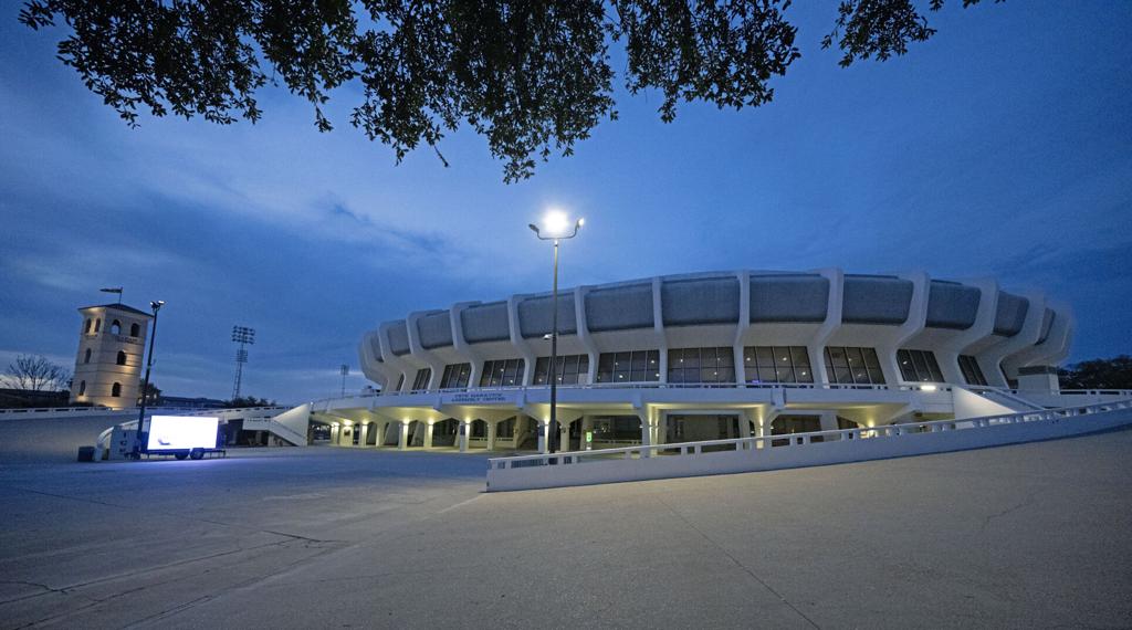 lsu stadyumu genişletme ilerlemesi