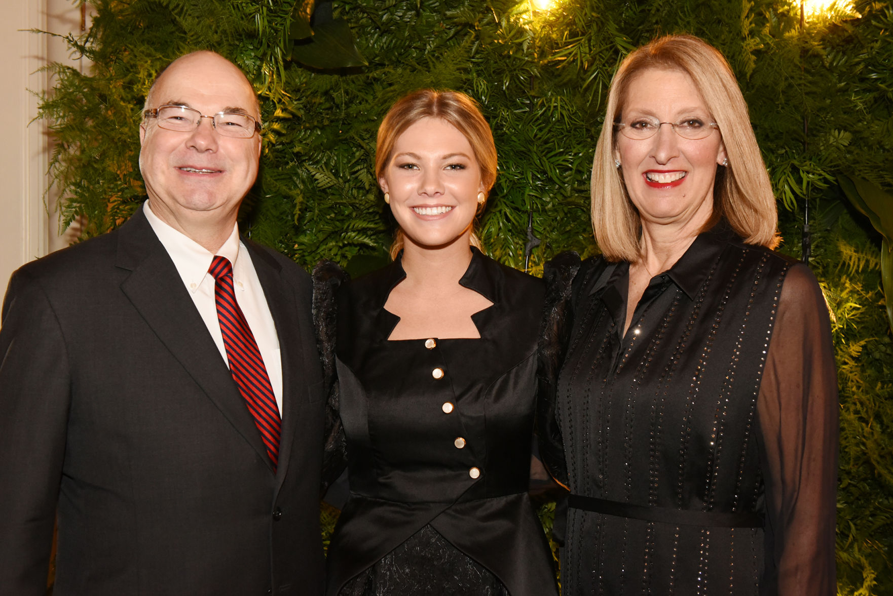 Nell Nolan: Marguerite Walk deb; Balart, Perrier, Wenzel debs; Hayden  Livaudais deb | Parties/Society | nola.com