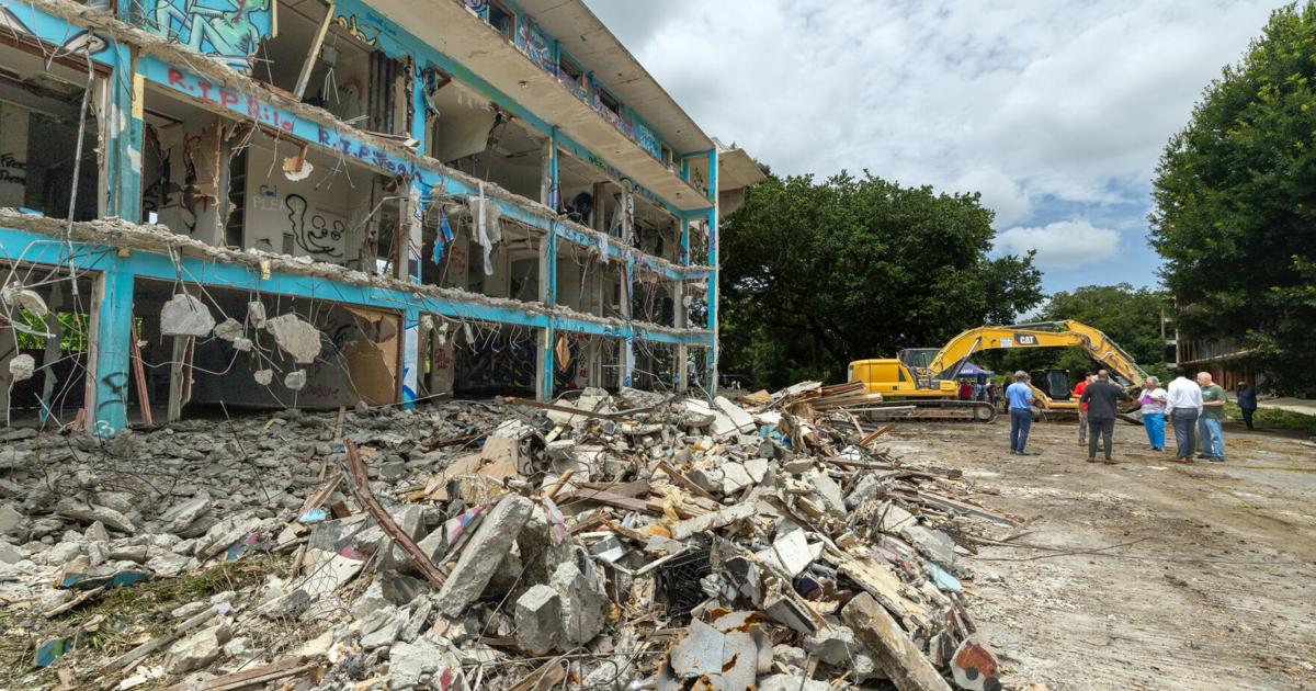 Landlord Josh Bruno sues New Orleans over DeGaulle Manor demolition