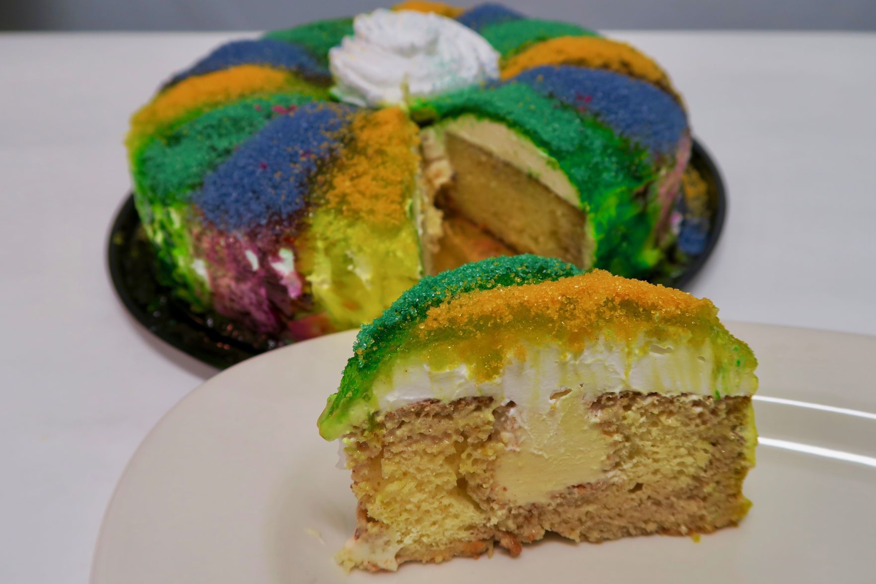 The World-Spanning Story of a Favorite New Orleans King Cake – Garden & Gun