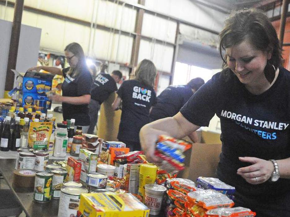 port angeles food bank volunteer