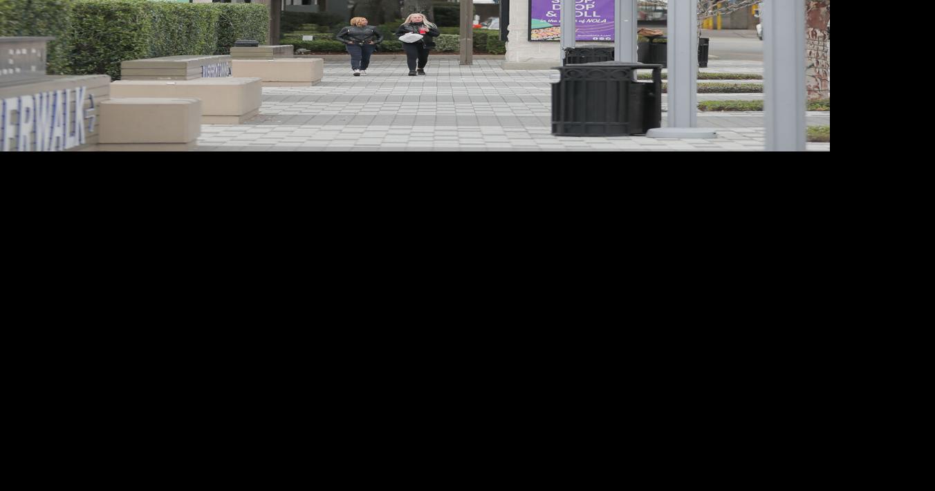 National retail chain closing its clothing stores across LA, including at the Riverwalk outlets